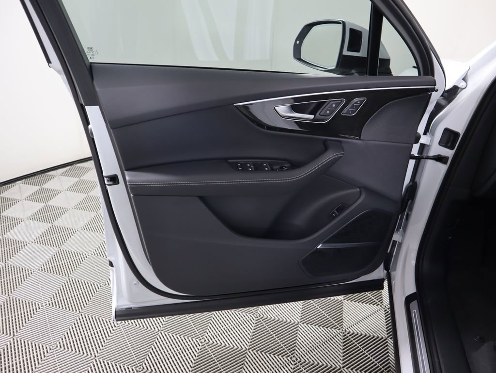 Used 2026 Audi Q7 3.0T Premium Plus w/ Premium Plus Package image 27