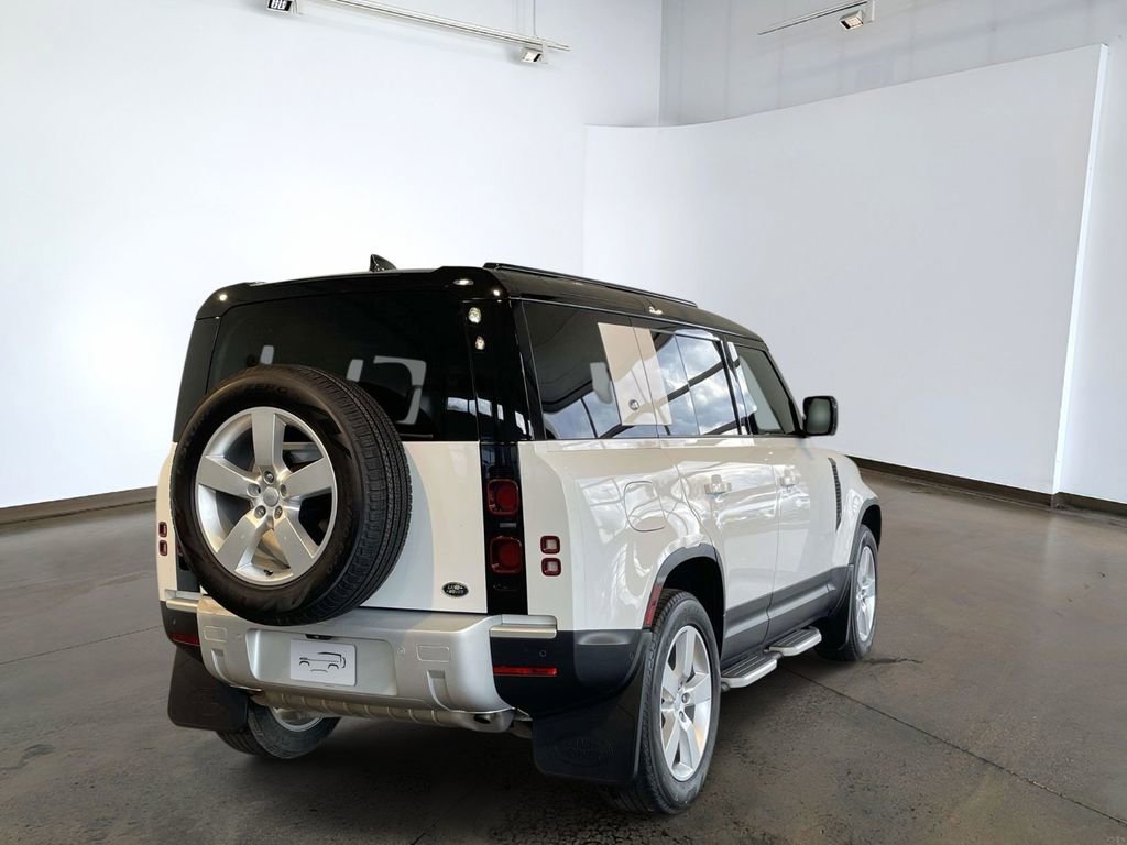 Used 2023 Land Rover Defender 110 S AWD/4WD image 4