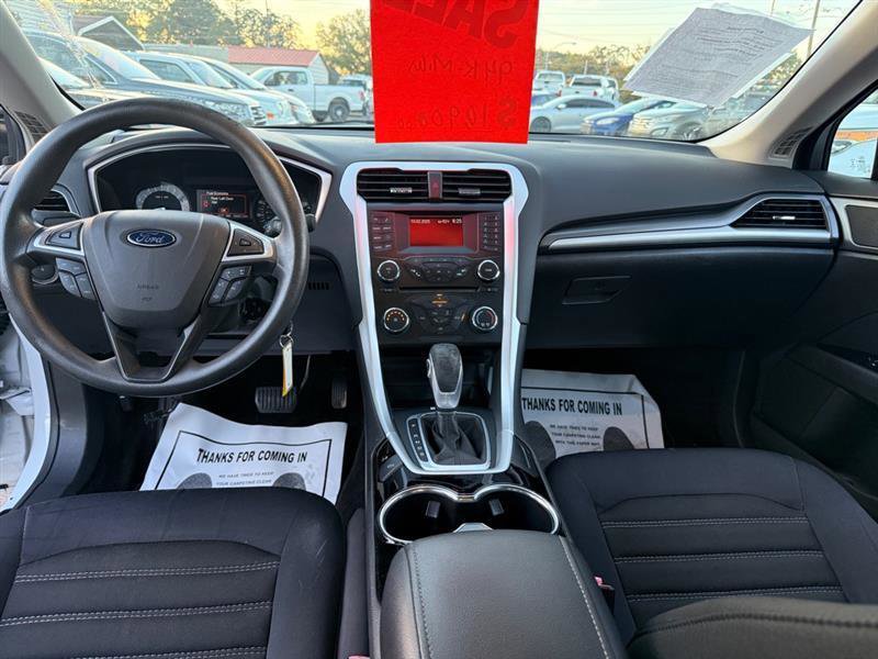Used 2014 Ford Fusion SE image 13