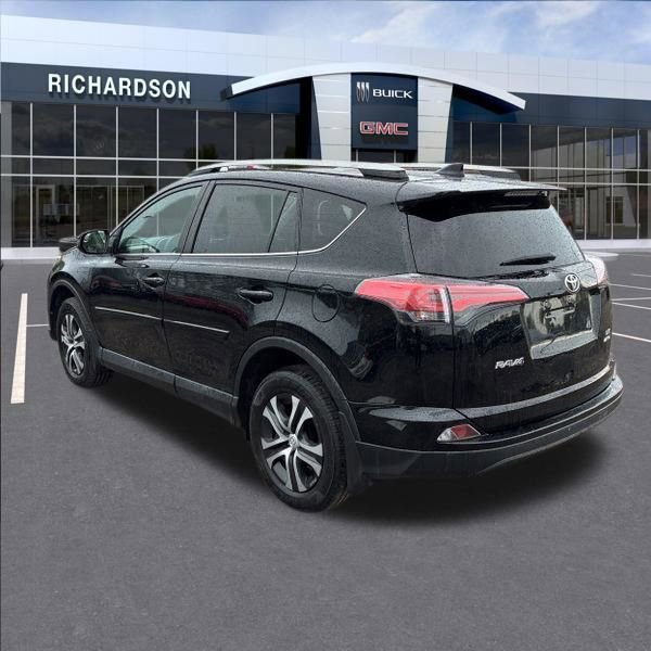 Used 2017 Toyota RAV4 LE AWD/4WD image 6