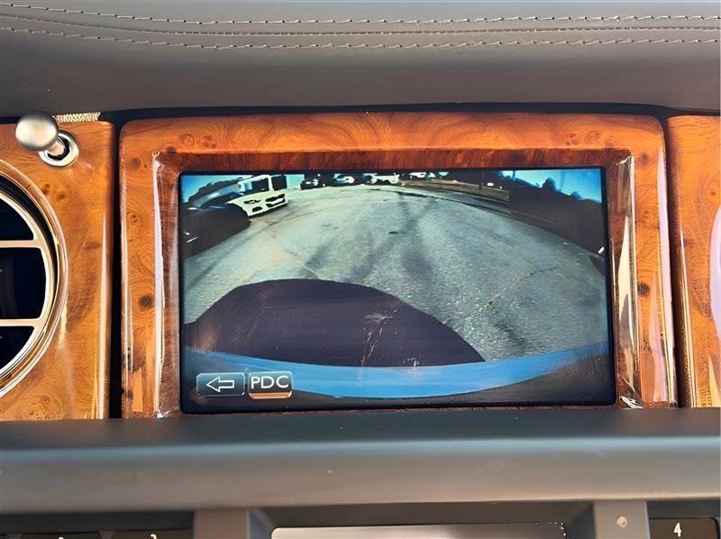 Used 2006 Rolls-Royce Phantom Sedan RWD image 19