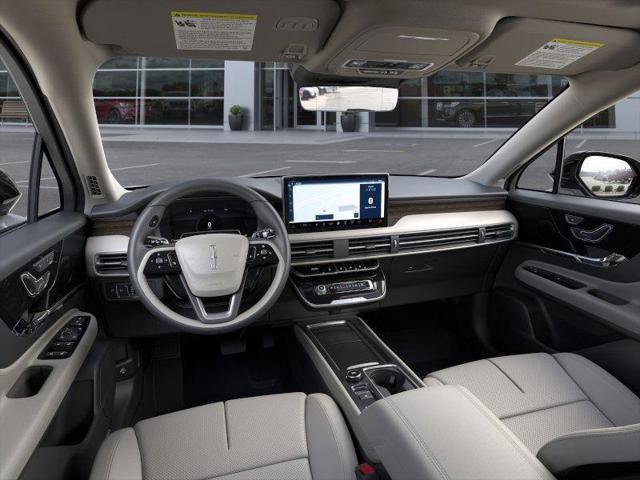 New 2025 Lincoln Corsair Reserve w/ Jet Appearance Package image 9