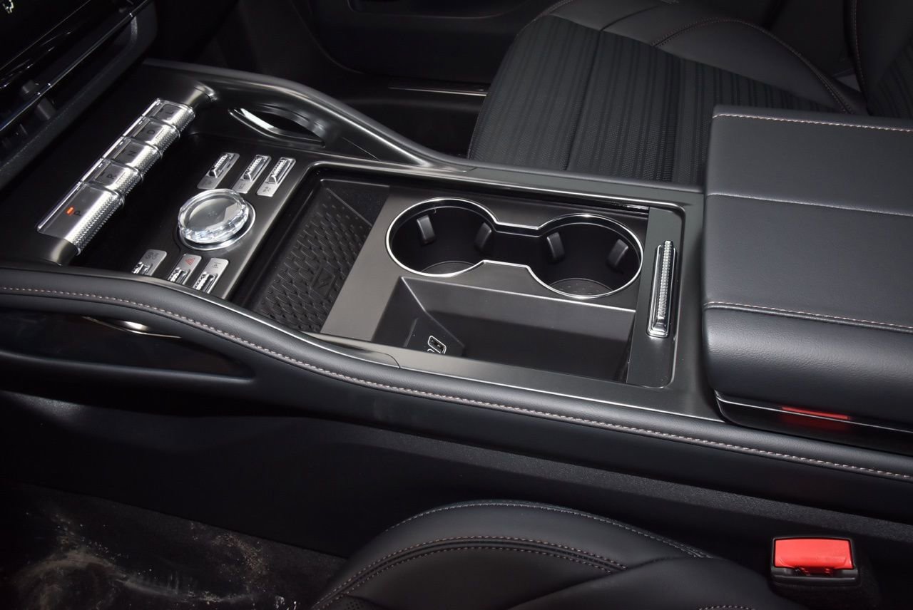 New 2026 Lincoln Nautilus Reserve w/ Jet Appearance Package AWD/4WD image 39
