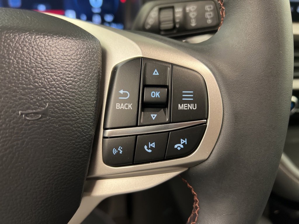New 2025 Ford Explorer Active w/ Active Comfort Package image 19