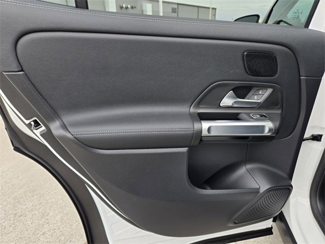 Used 2024 Mercedes-Benz EQB 300 300 image 36