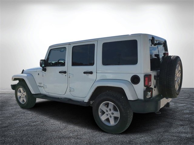 Used 2017 Jeep Wrangler Unlimited Sahara w/ Connectivity Group image 6