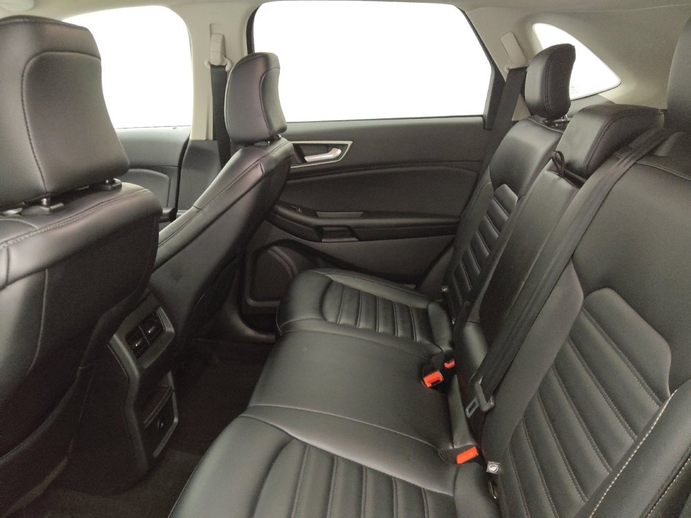 Used 2024 Ford Edge SEL image 18