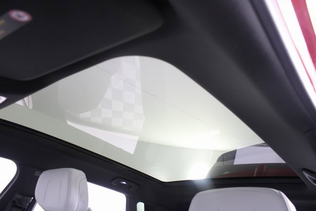 Used 2024 Cadillac Lyriq Sport image 10