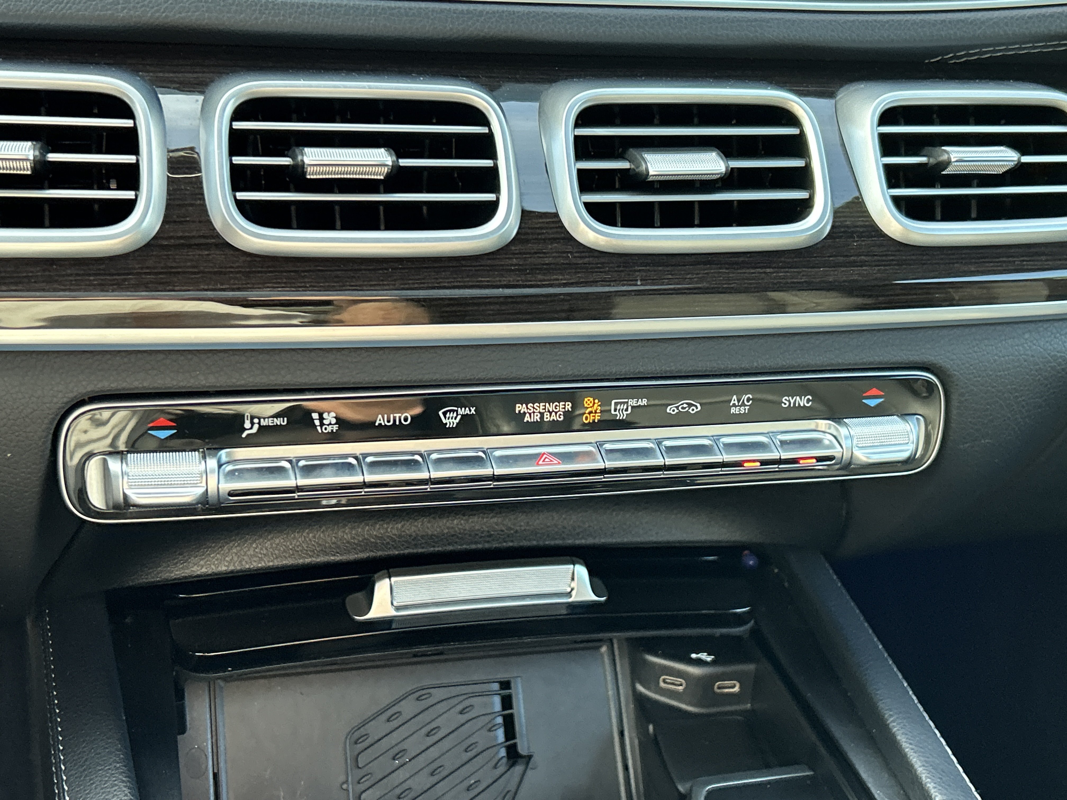 Certified 2024 Mercedes-Benz GLS 450 4MATIC image 34
