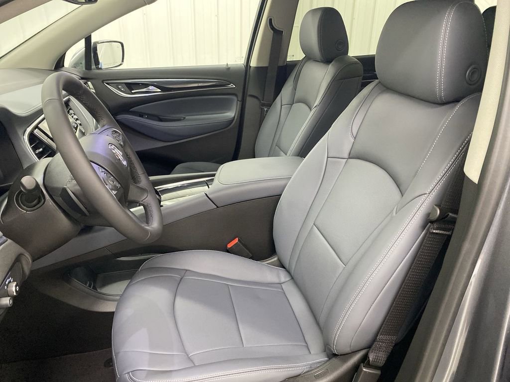 Used 2021 Buick Enclave Essence FWD image 11