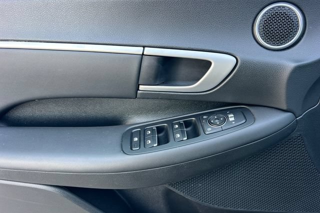 Used 2025 Hyundai Sonata SEL FWD image 11