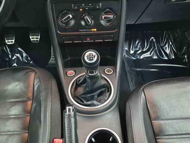 Used 2013 Volkswagen Beetle 2.0T FWD image 12