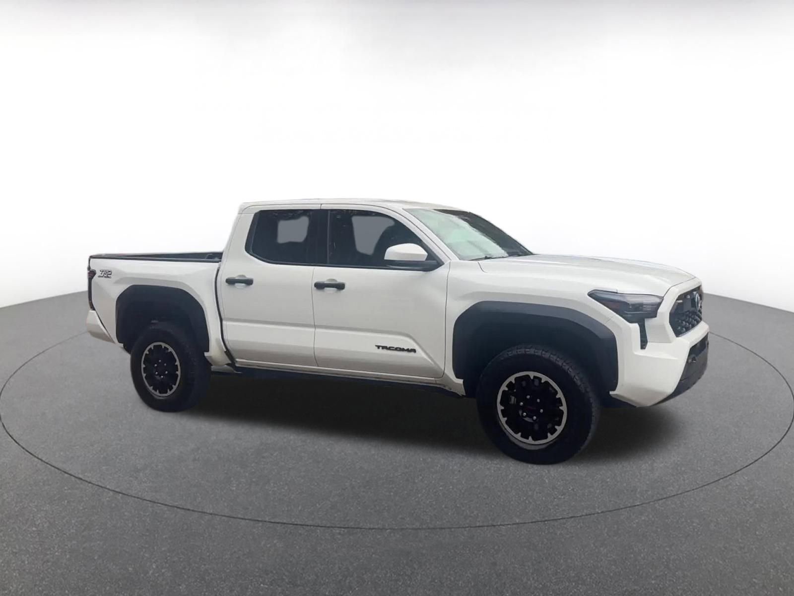Used 2025 Toyota Tacoma TRD Off-Road image 2