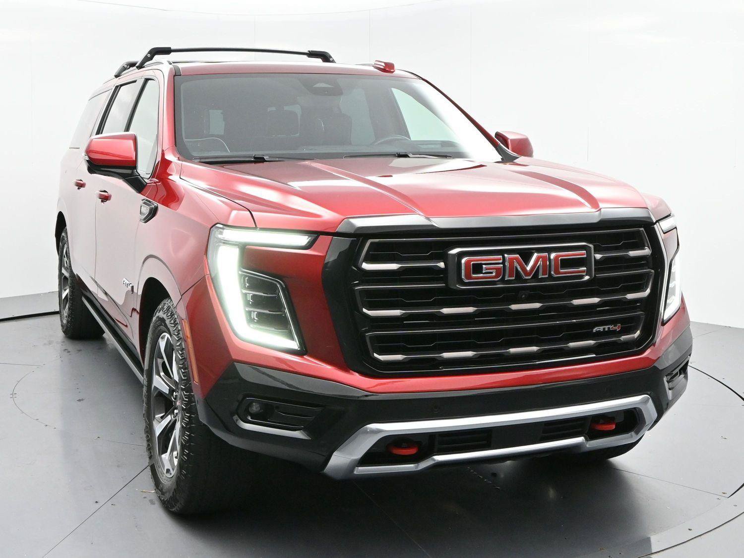 Used 2025 GMC Yukon XL AT4 Ultimate AWD/4WD image 2