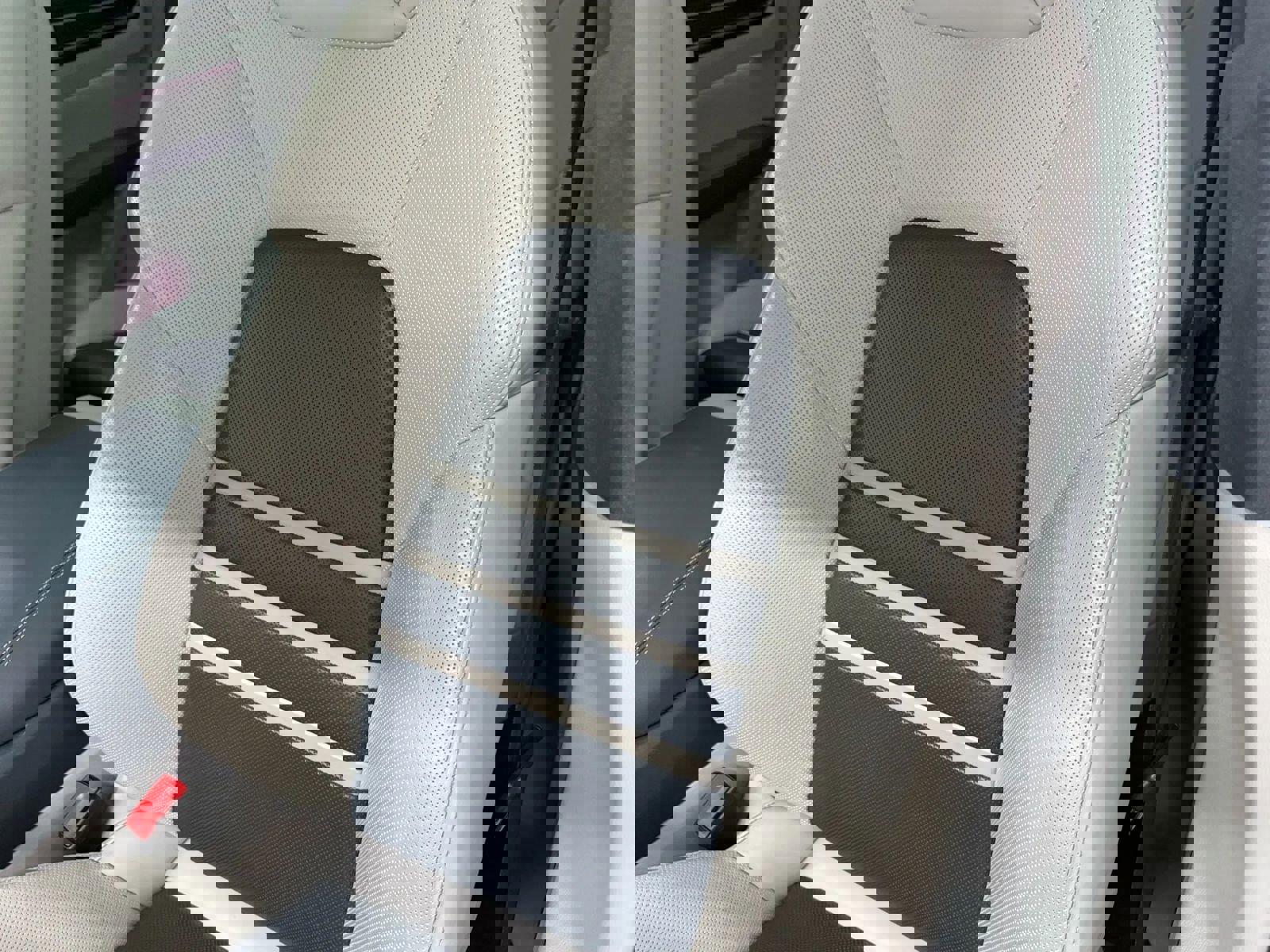 Used 2021 Porsche Cayenne GTS w/ Premium Package Plus image 24