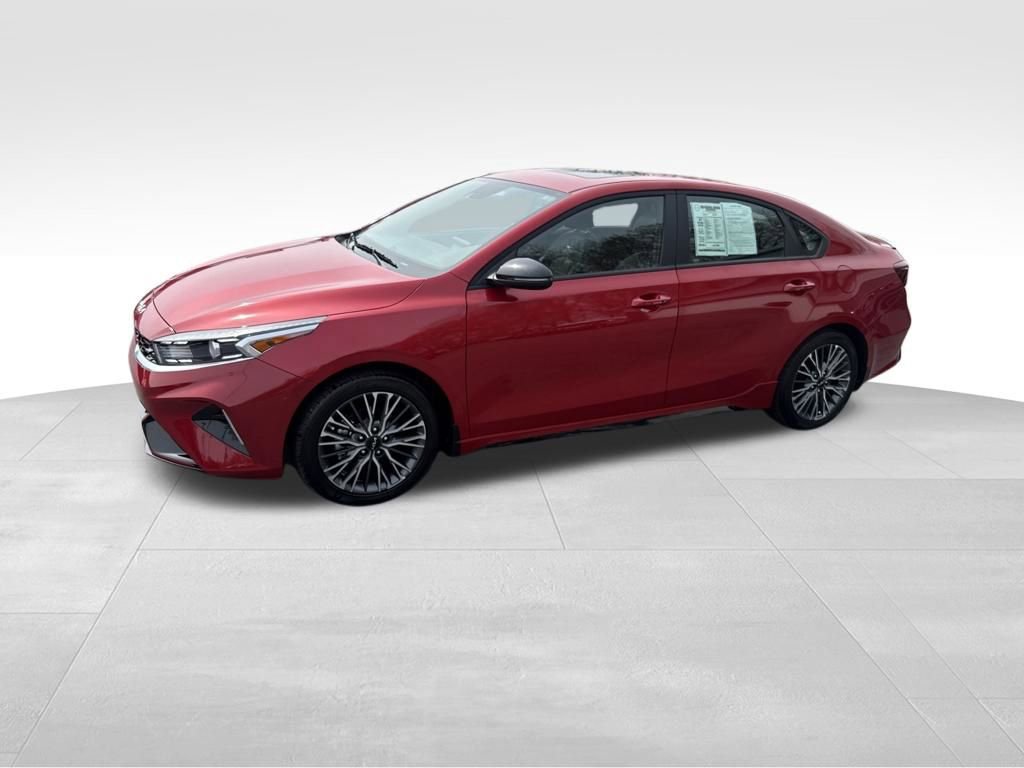Used 2024 Kia Forte GT-Line w/ GT-Line Premium Package image 2