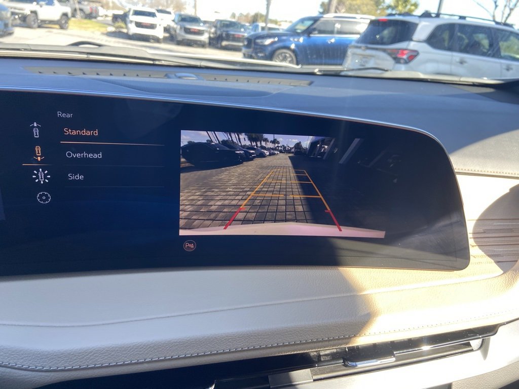 Certified 2025 Cadillac XT4 Premium Luxury image 24