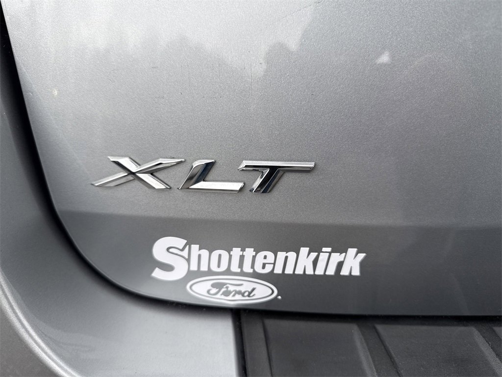 Used 2022 Ford Explorer XLT w/ Equipment Group 202A image 20