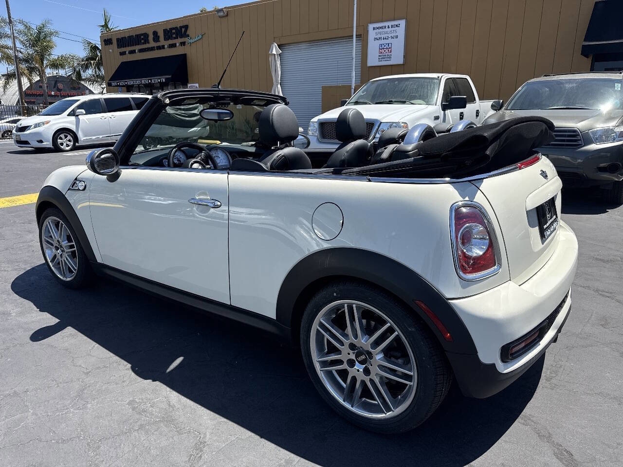 Used 2011 MINI Cooper S FWD image 3
