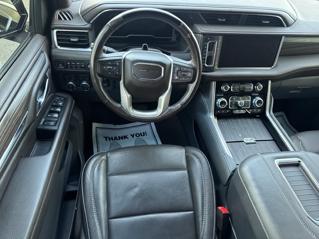 Used 2023 GMC Yukon XL Denali w/ Denali Reserve Package AWD/4WD image 11