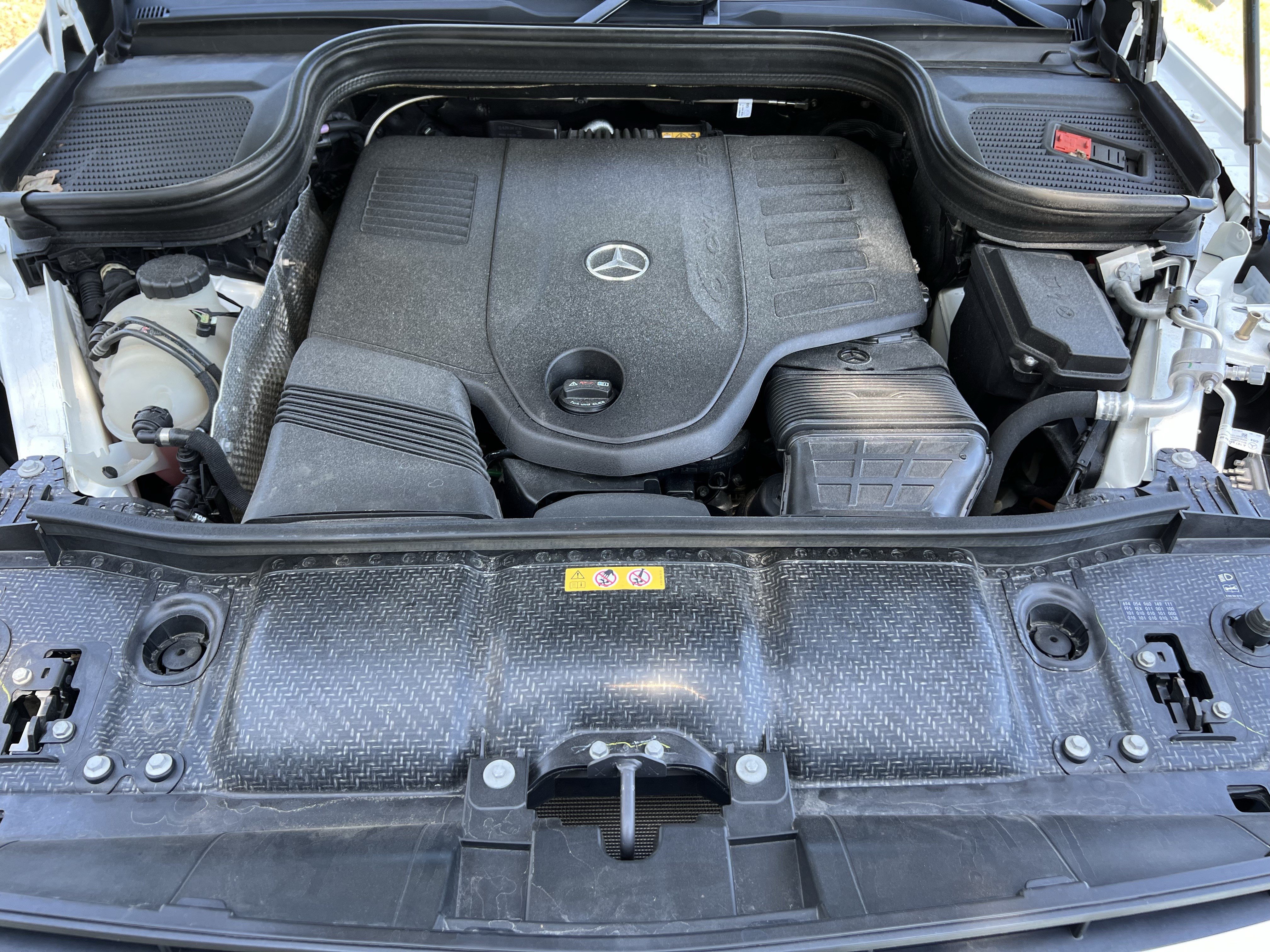 Used 2025 Mercedes-Benz GLS 450 4MATIC image 36