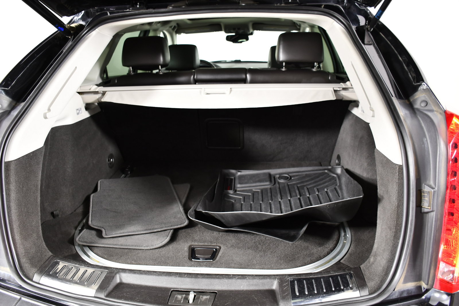 Used 2015 Cadillac SRX Performance w/ Driver Assist Package AWD/4WD image 45