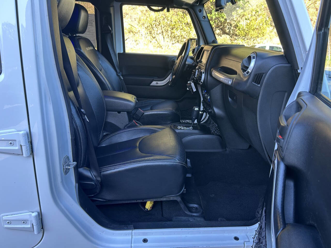 Used 2014 Jeep Wrangler Unlimited Sahara w/ Dual Top Group image 26