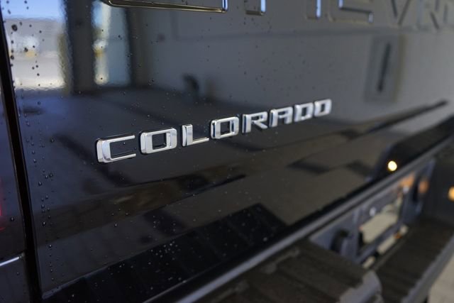 Used 2022 Chevrolet Colorado Z71 w/ Z71 Midnight Edition AWD/4WD image 14