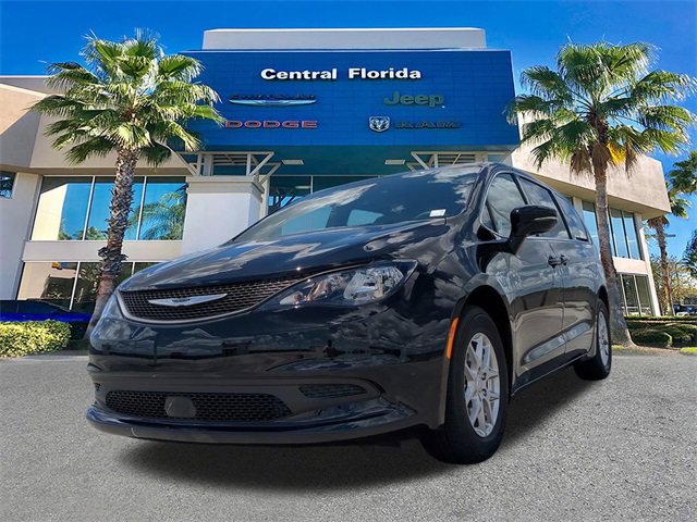 New 2026 Chrysler Voyager LX image 9