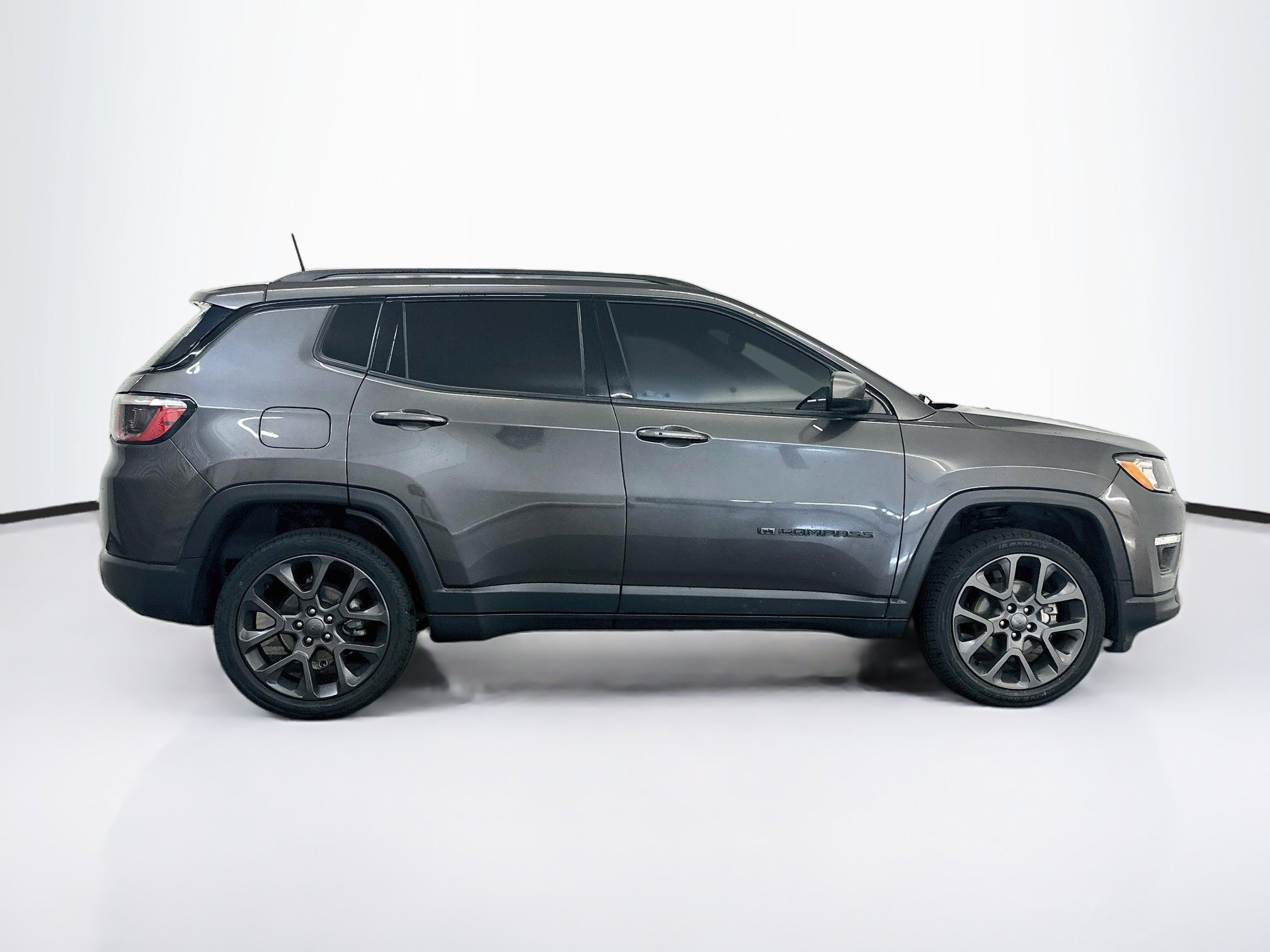Used 2021 Jeep Compass Latitude AWD/4WD image 10