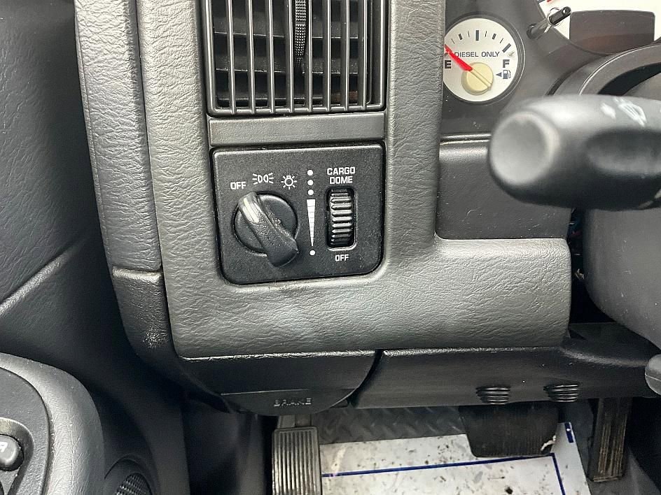 Used 2003 Dodge Ram 3500 Truck SLT AWD/4WD image 14