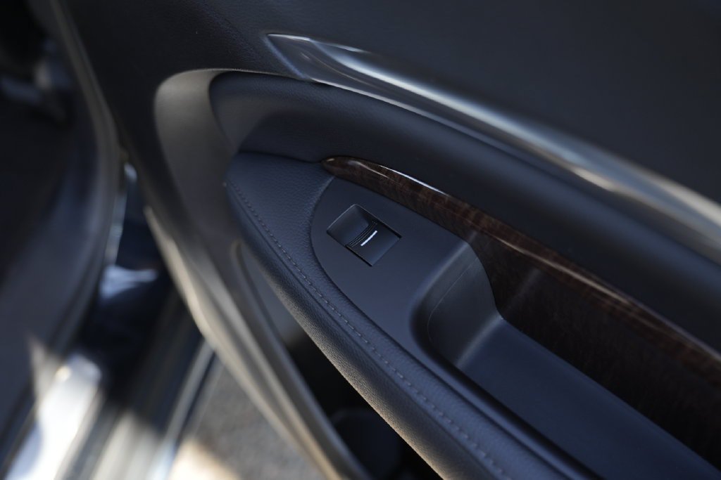 Used 2020 Acura MDX SH-AWD image 42