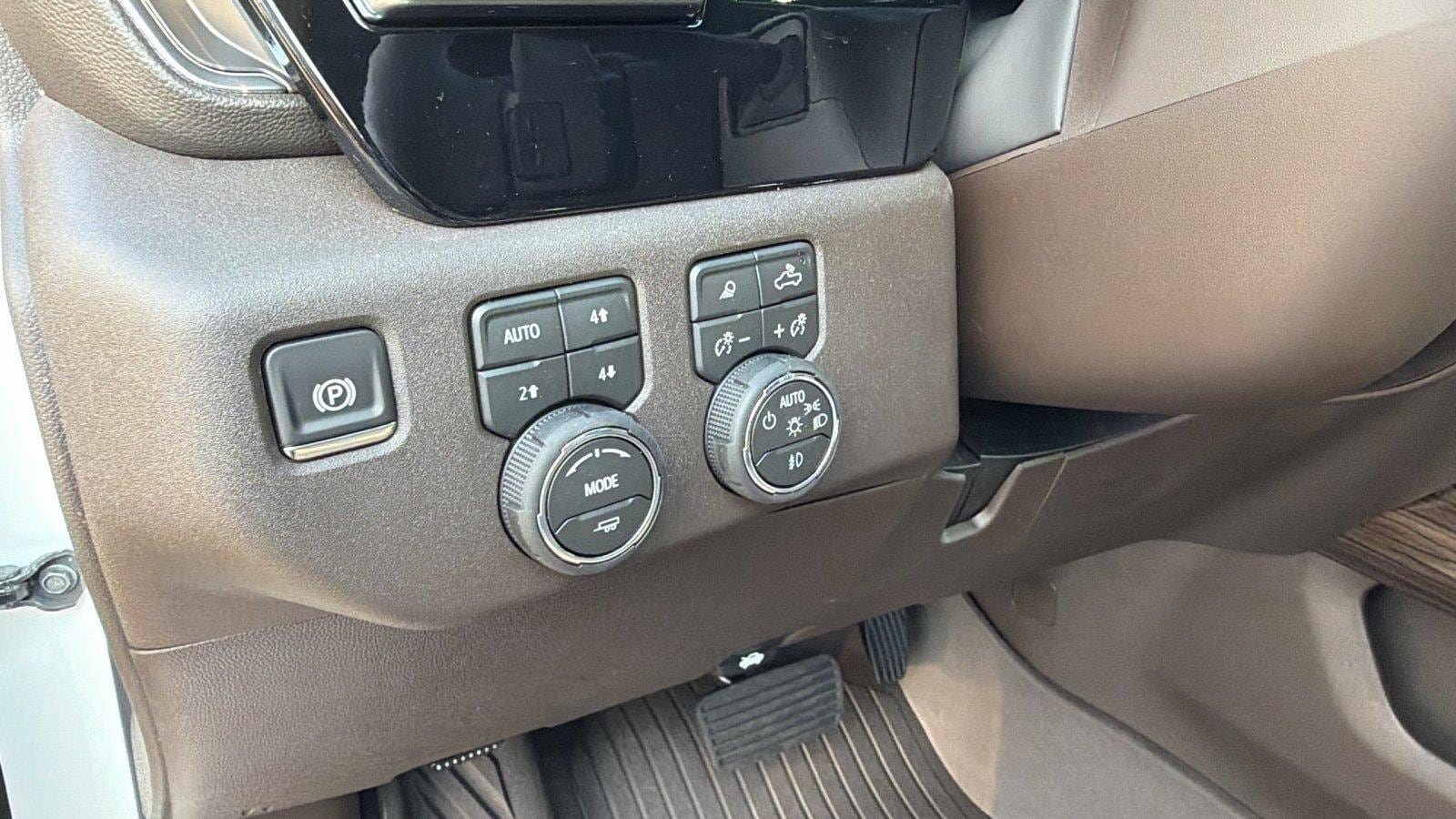 New 2026 Chevrolet Silverado 1500 RST w/ RST All Star Premium Package AWD/4WD image 19