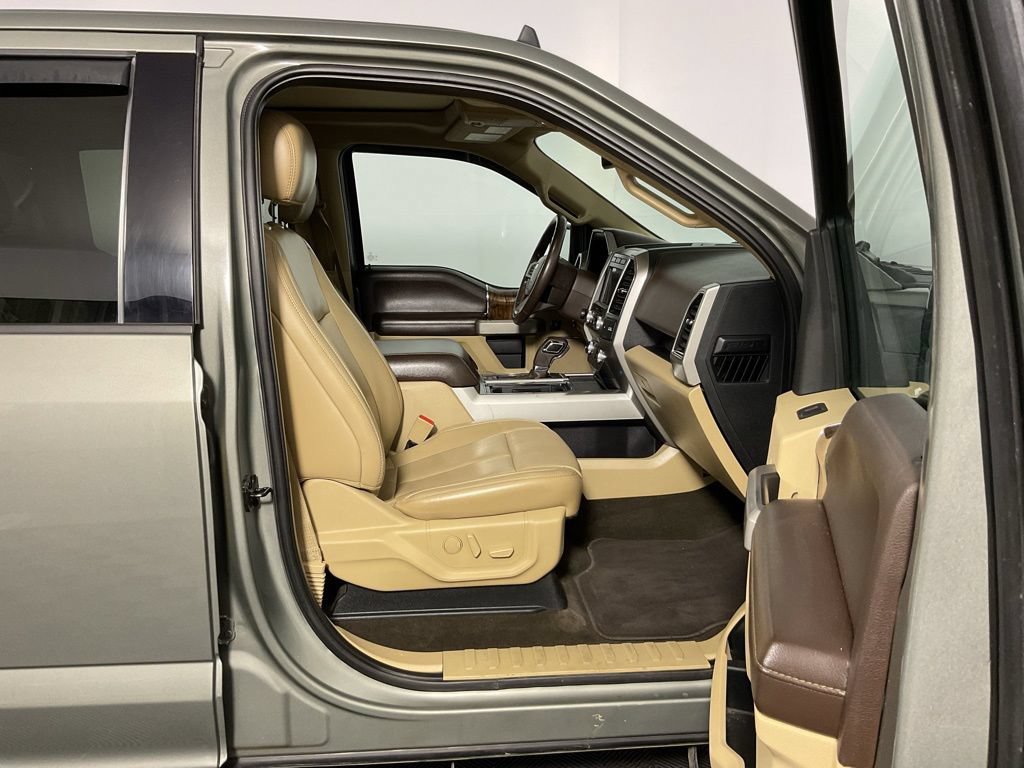 Used 2019 Ford F150 Lariat w/ Equipment Group 502A Luxury AWD/4WD image 38