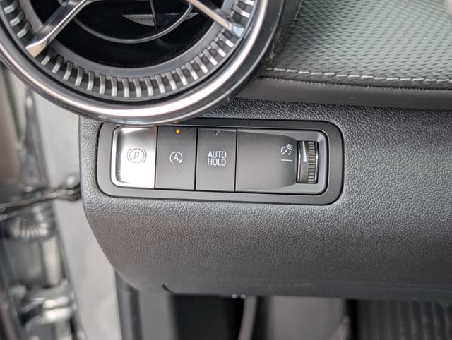 New 2026 Chevrolet Equinox LT w/ Convenience Package II FWD image 14