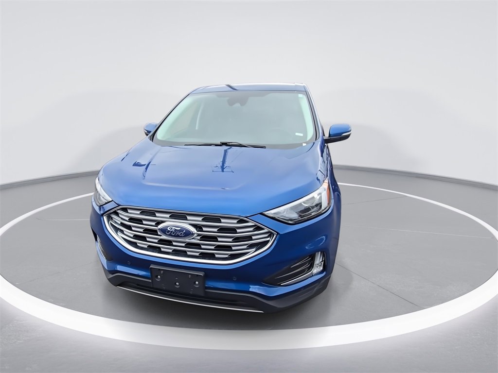 Used 2022 Ford Edge Titanium image 3