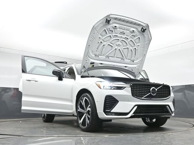 Used 2025 Volvo XC60 B5 Ultra w/ Protection Package Premier AWD/4WD image 57