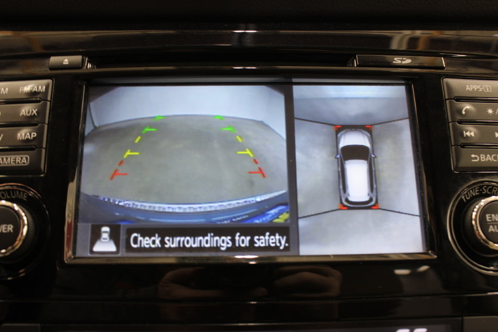 Used 2016 Nissan Rogue SL FWD image 14