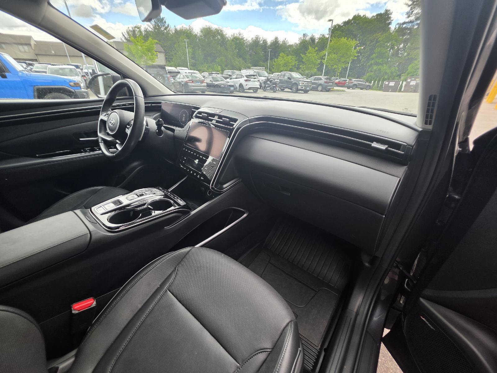 Used 2023 Hyundai Tucson Limited AWD/4WD image 10