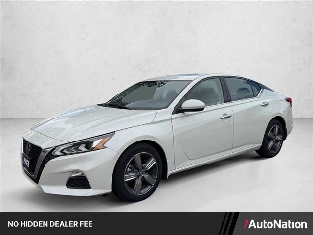 Used 2022 Nissan Altima 2.5 SV w/ SV Premium Package FWD image 1