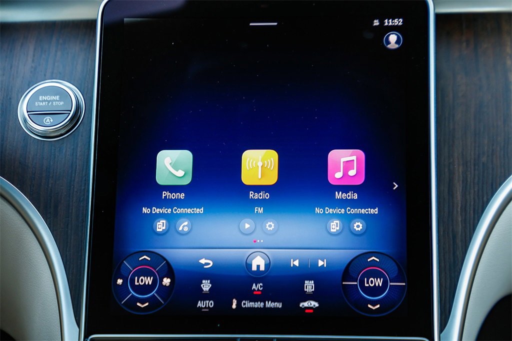 New 2025 Mercedes-Benz C 300 4MATIC Sedan image 12