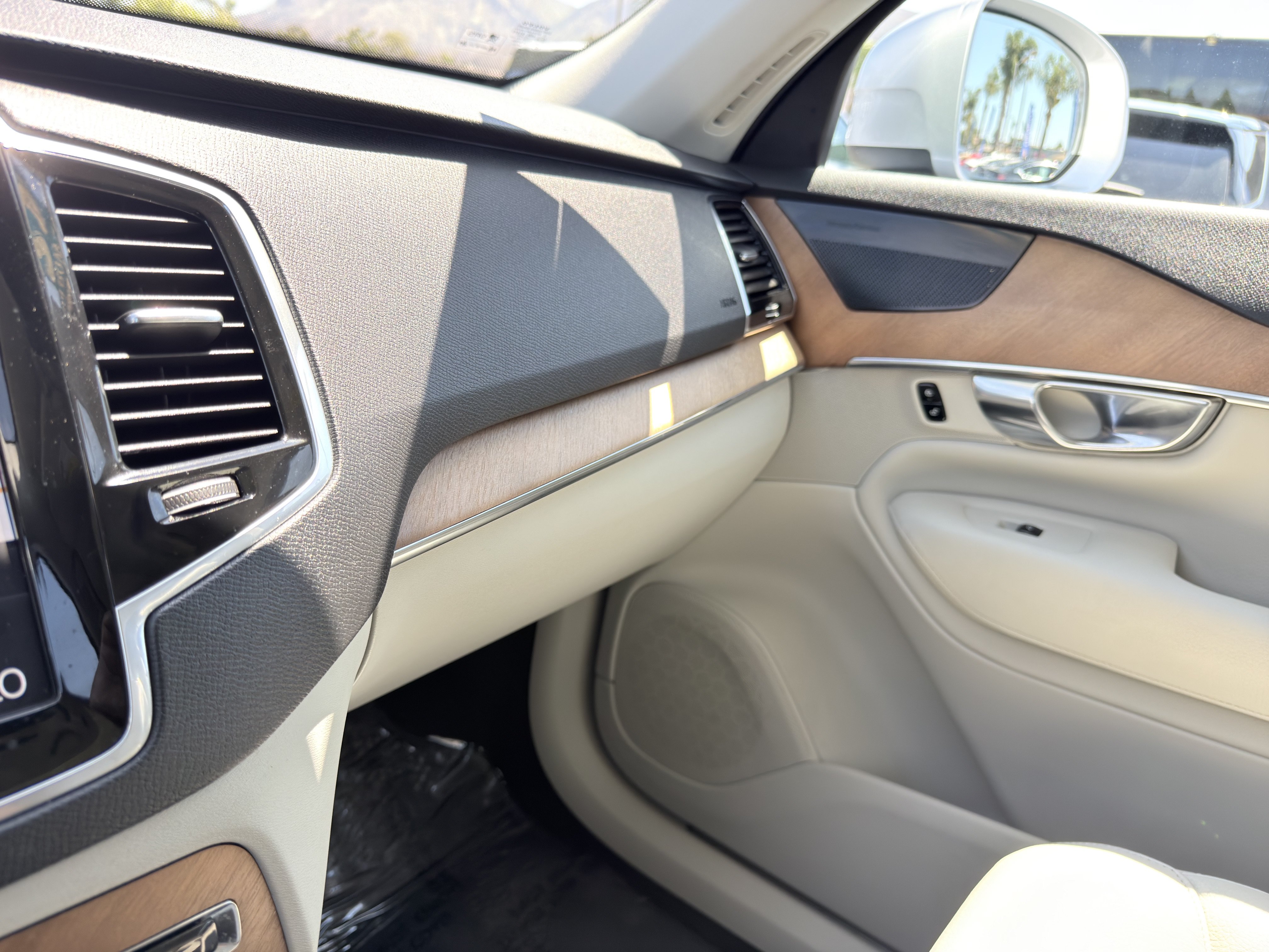 Used 2021 Volvo XC90 T8 Inscription Expression w/ Advanced Package AWD/4WD image 43