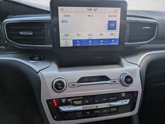 Used 2021 Ford Explorer XLT w/ Equipment Group 202A AWD/4WD image 16