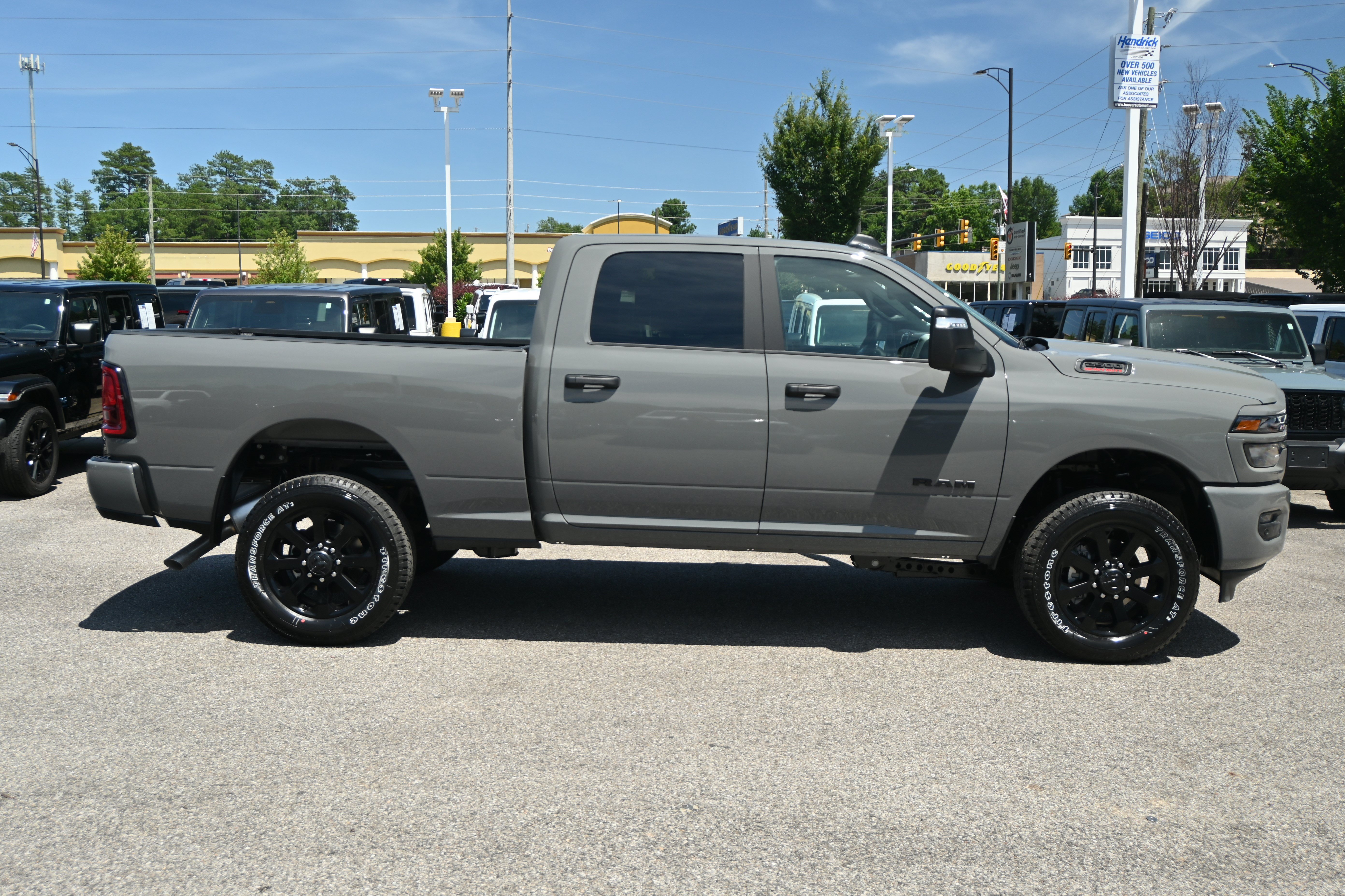 New 2026 RAM 2500 Big Horn AWD/4WD image 11