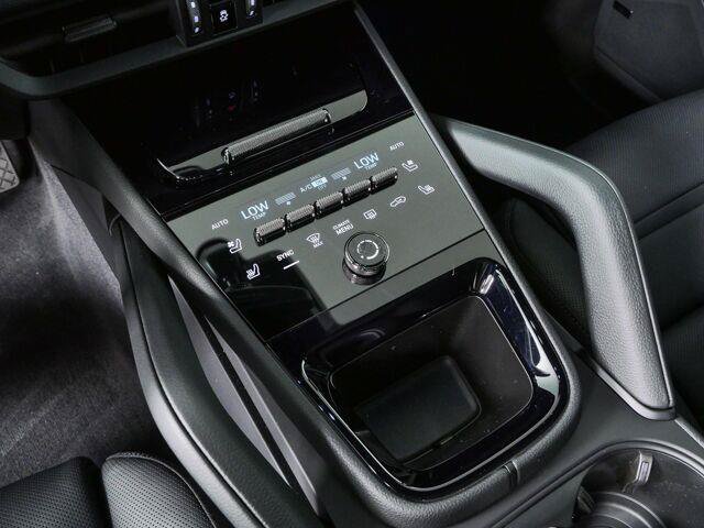 New 2026 Porsche Cayenne Coupe AWD/4WD image 19
