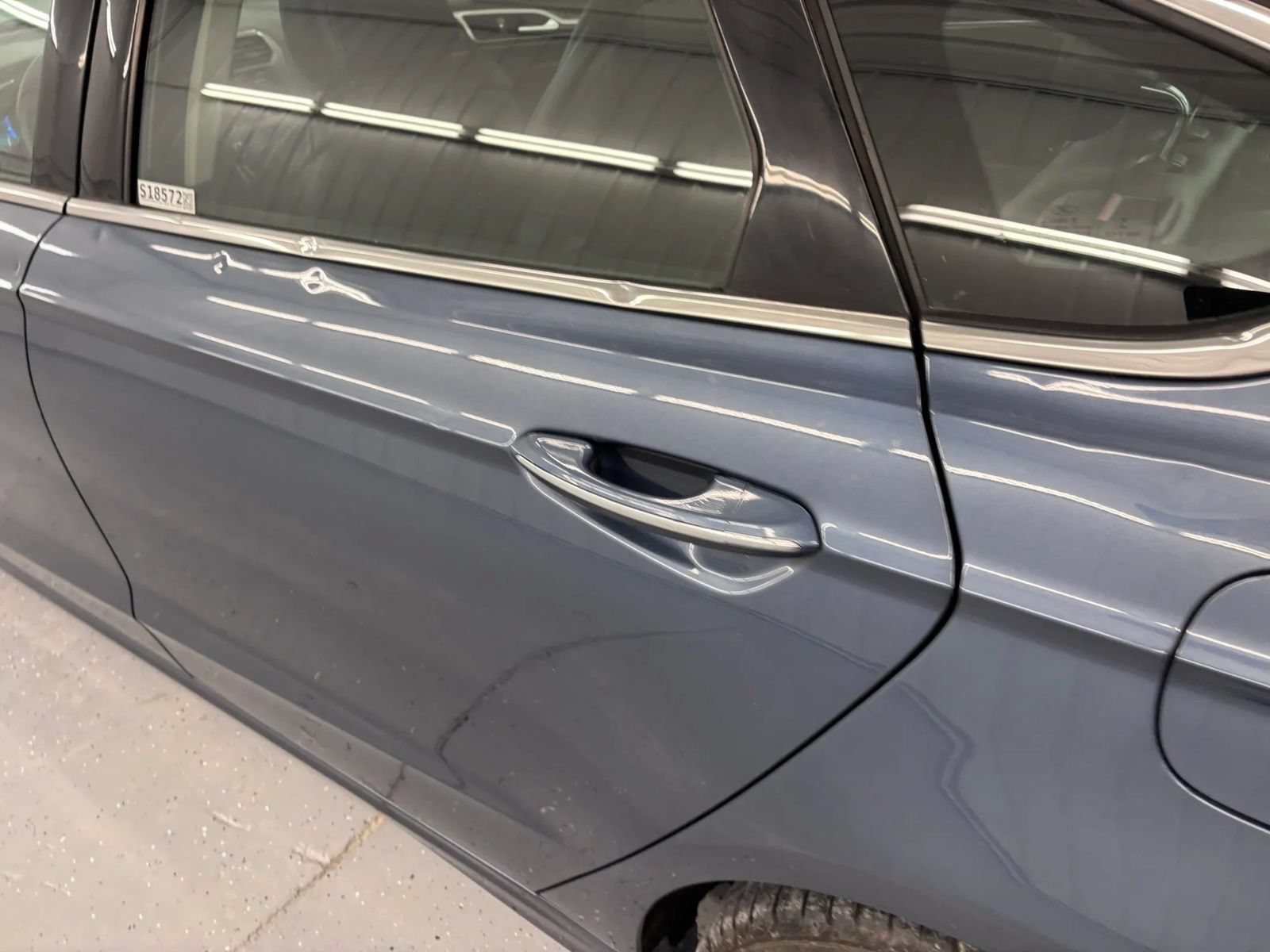 Used 2018 Ford Fusion SE w/ Fusion SE Technology Package FWD image 21