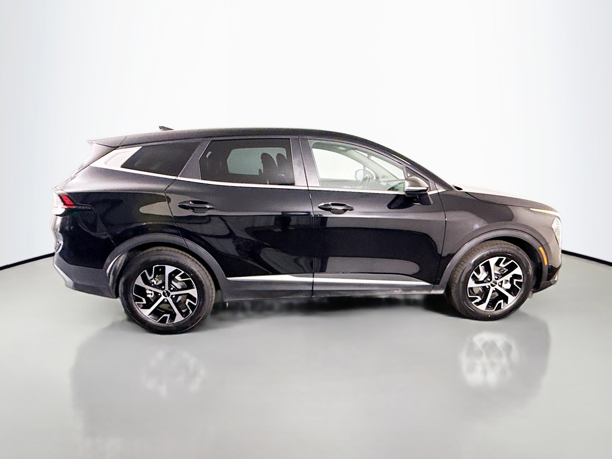 Used 2023 Kia Sportage EX image 11