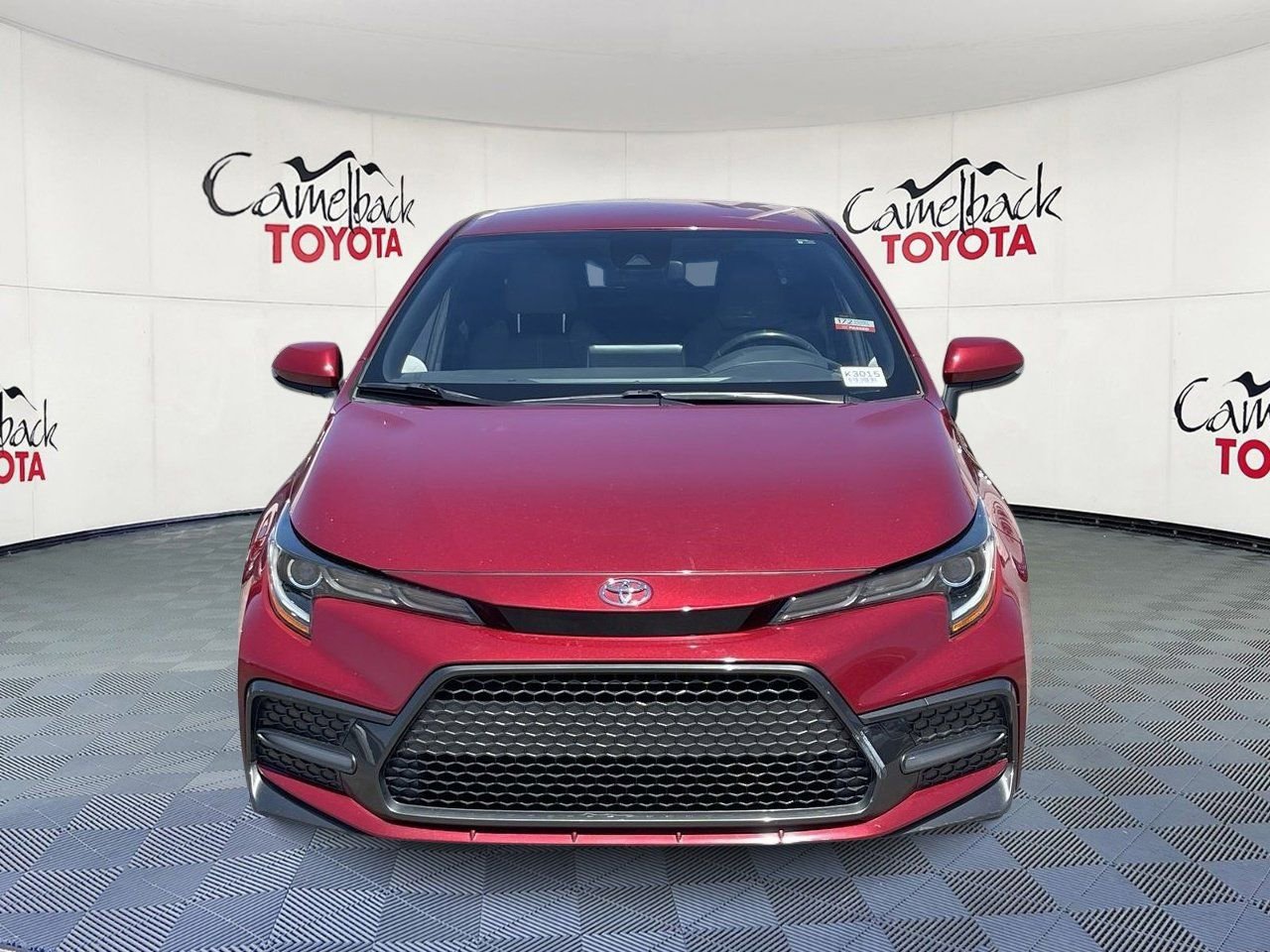 Used 2022 Toyota Corolla SE w/ Carpet Mat Package (TMS) FWD image 2