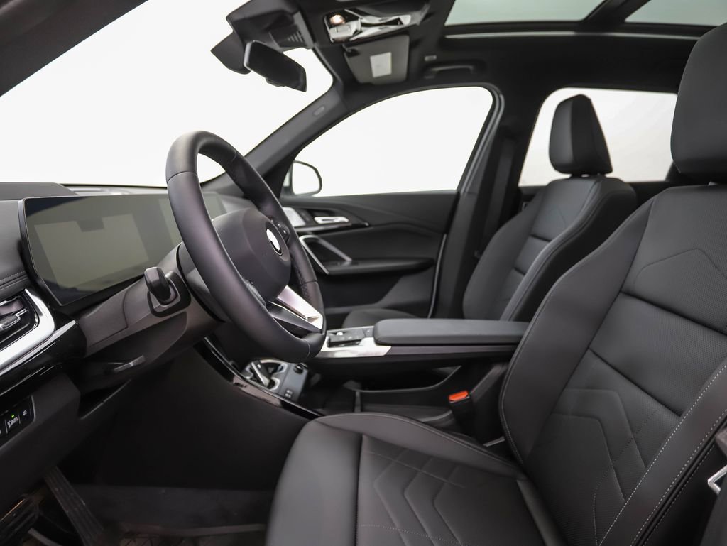 Certified 2025 BMW X1 xDrive28i w/ Premium Package image 11