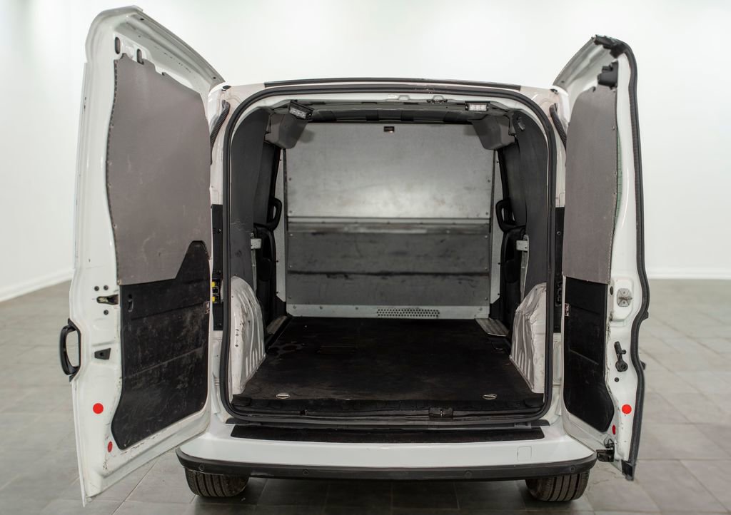 Used 2021 RAM ProMaster City Tradesman SLT image 11